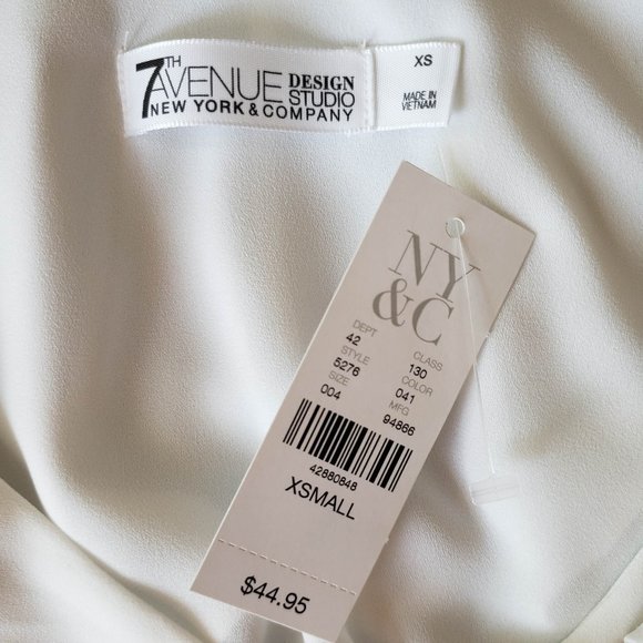 NY&C White Flowy Blouse Cami - Picture 4 of 5